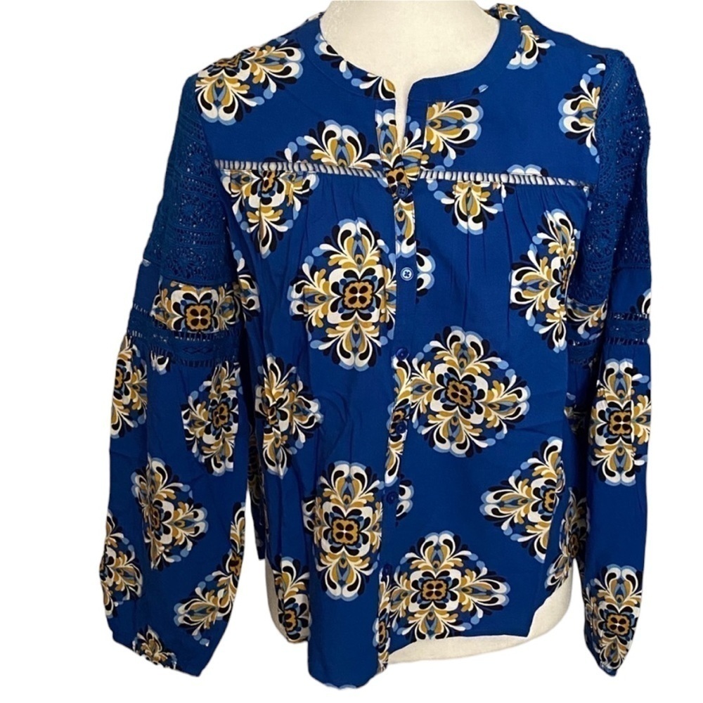 EW Crown & IVY Long Sleeve Crochet Print Blouse Size XS